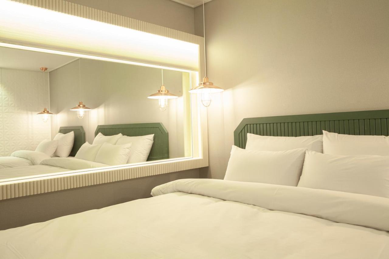 Sinan Equelim Hotel Gwangju Metropolitan City Exterior photo